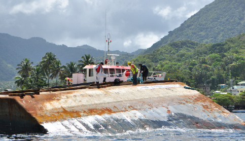 Capsized vessel recovery